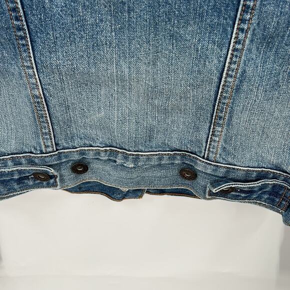 Levis Women's Blue Denim Original Trucker Jacket Size Small - Picture 8 of 16